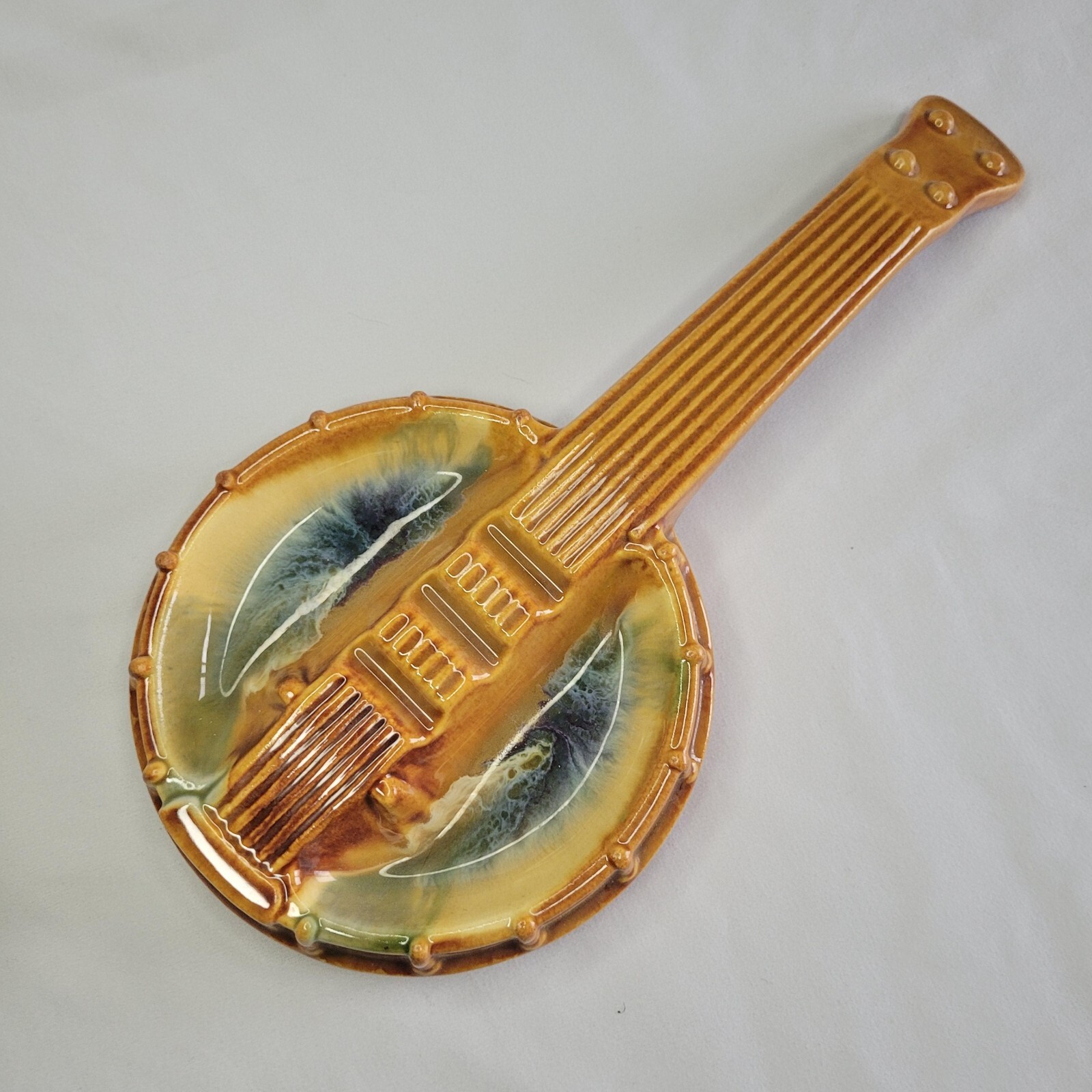 Very Rare MCM Royal Haeger 120 USA Amber Brown Bluegrass Banjo Guitar Ashtray Very Rare MCM Royal Haeger 120 USA Amber Brown Bluegrass Banjo Guitar Ashtray