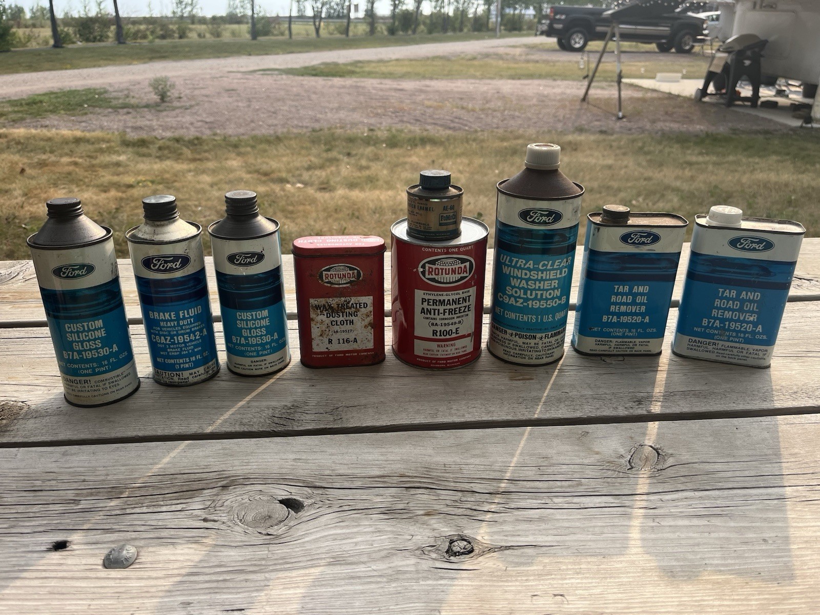 9 Ford FoMoCo Rotunda Vintage Cans Antifreeze Is Sealed 9 Ford FoMoCo Rotunda Vintage Cans Antifreeze Is Sealed