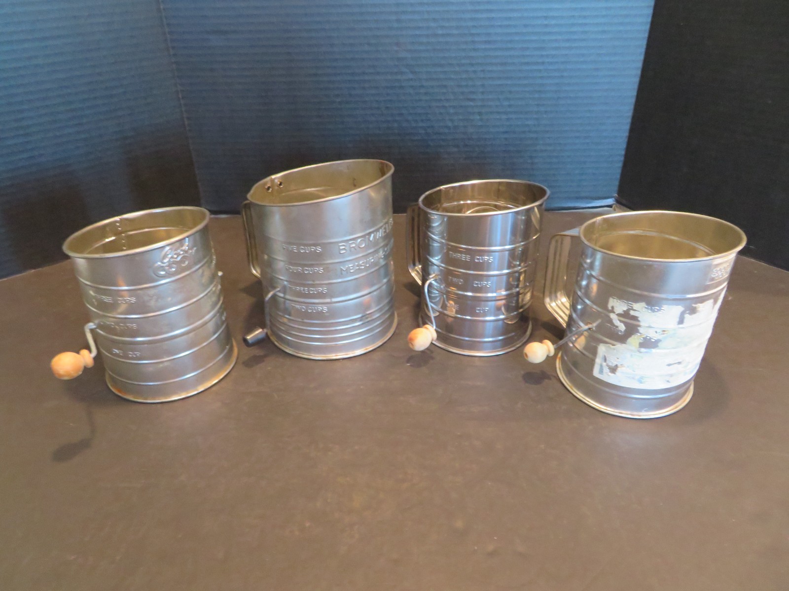 Vintage Measuring Sifter Mixed Lot - Bromwell\'s 5c, Good Cook & Unbranded 3c -