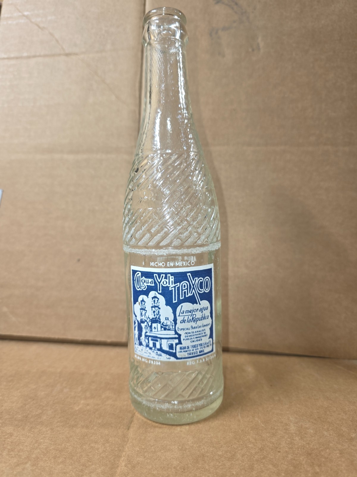VINTAGE Agua Yoli Taxco glass mineral water Glass Bottle EXCELLENT COND