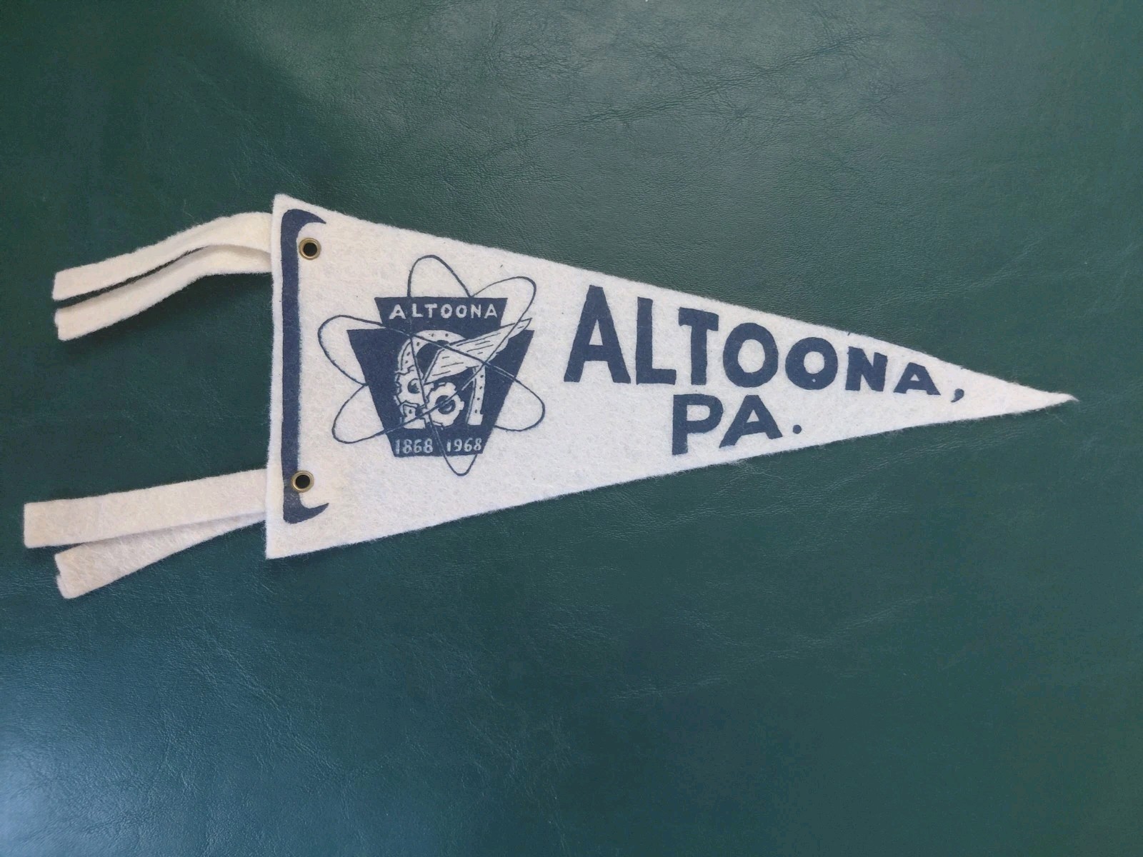 Vtg ALTOONA PA City 1868-1968 Centennial Pennant PRR Keystone Horseshoe GRAPHIC Vtg ALTOONA PA City 1868-1968 Centennial Pennant PRR Keystone Horseshoe GRAPHIC