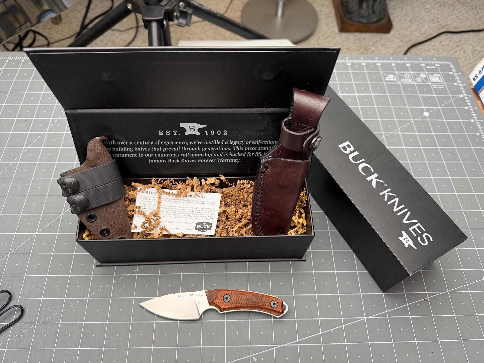 Buck 662 Alpha Hunter Pro Walnut - S35VN Steel w/ Kydex Sheath 0662WAS-B