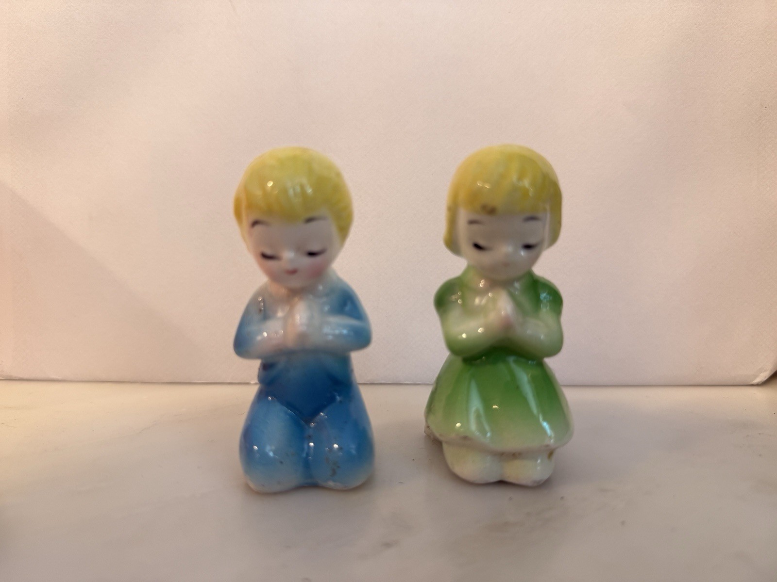 Hand Painted Glossy Ceramic Praying Boy & Girl Figurines Set of 2 Blue Green 34