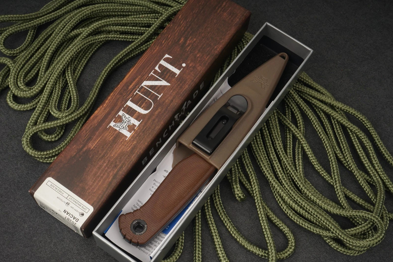 Benchmade Dacian-NIB- Brown Canvas Micarta 203BT-03 Benchmade Dacian-NIB- Brown Canvas Micarta 203BT-03