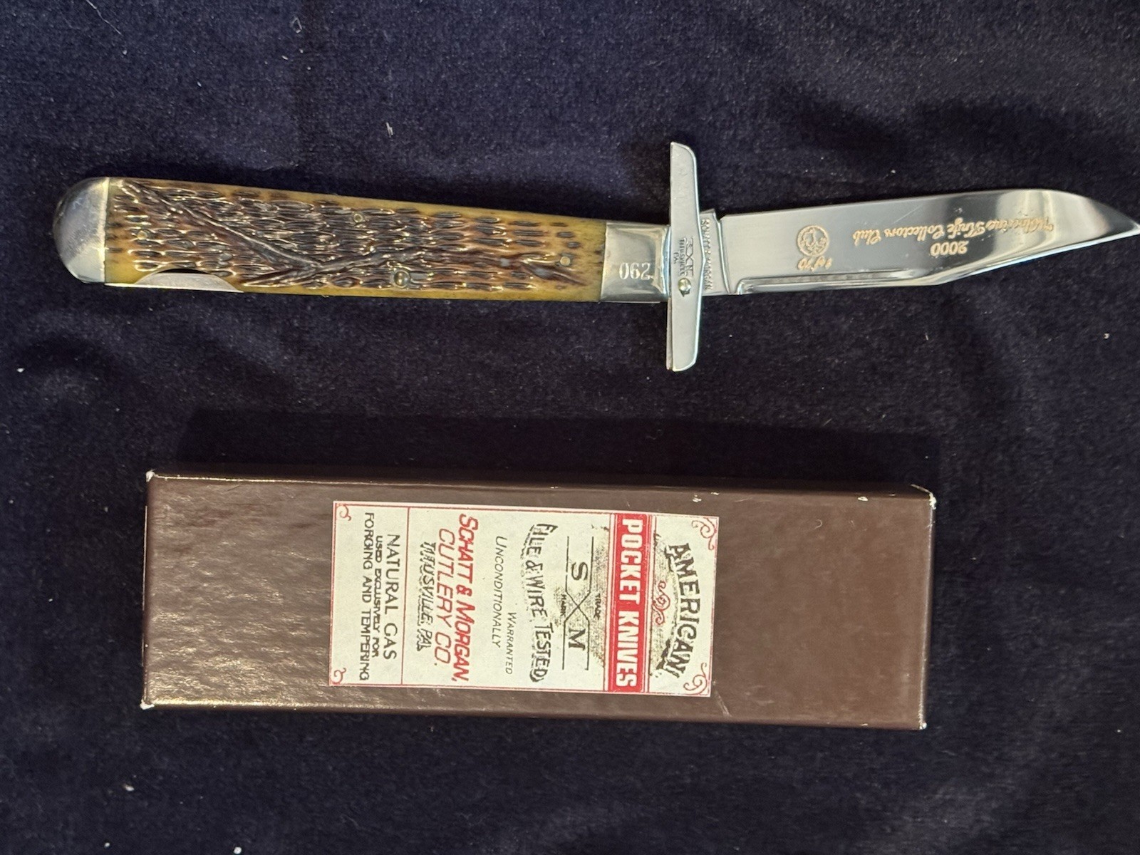 RARE Queen Schatt & Morgan 04181L Green Bone Swing-Guard Lockback Cheetah #1L RARE Queen Schatt & Morgan 04181L Green Bone Swing-Guard Lockback Cheetah #1L