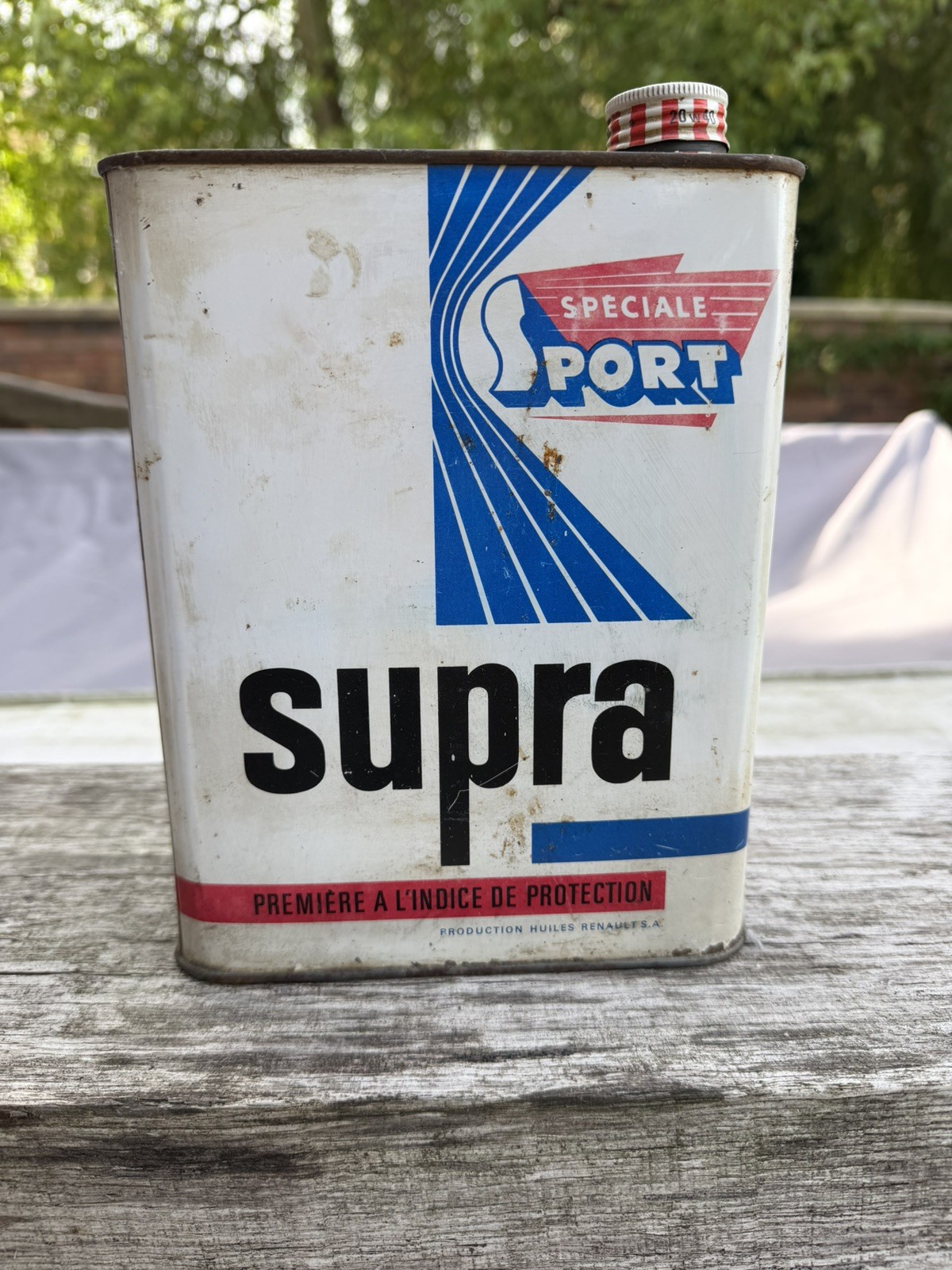 Vintage French Renault Speciale Sport Supra, 2 Litre Oil Can / Tin (RN135)