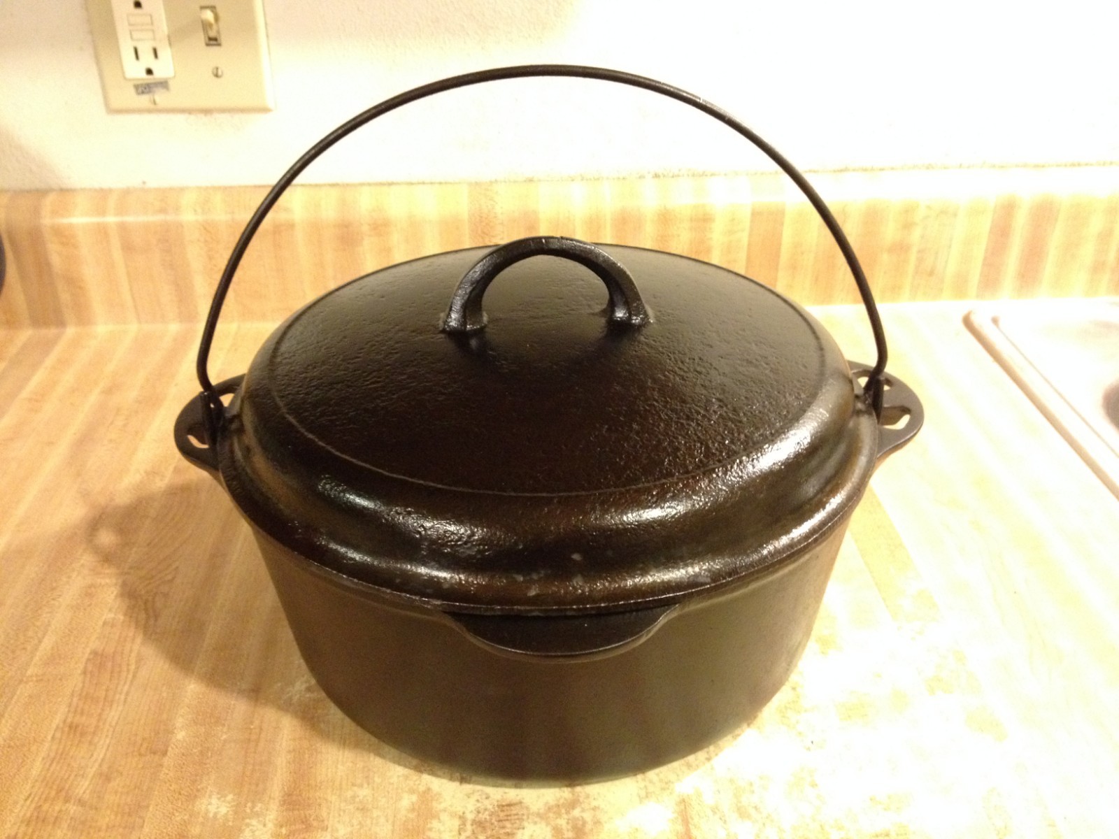Griswold Erie Big Block #9 Cast Iron 1279 Dutch Oven 1289 High Dome Lid Flat