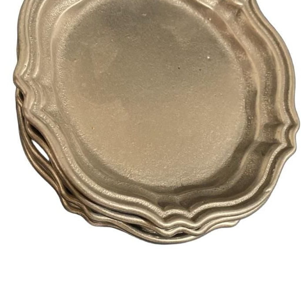 Oneida Vintage Cambridge Colonial Pewter Scalloped Coasters -6 count Oneida Vintage Cambridge Colonial Pewter Scalloped Coasters -6 count