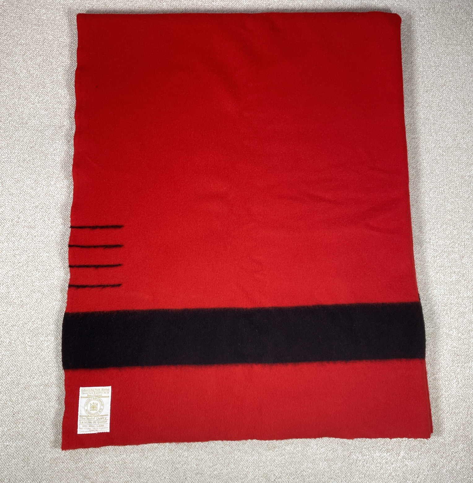 Hudson Bay 100% Wool 4 Point Blanket Red & Black 92x75 Made in England Hudson Bay 100% Wool 4 Point Blanket Red & Black 92x75 Made in England