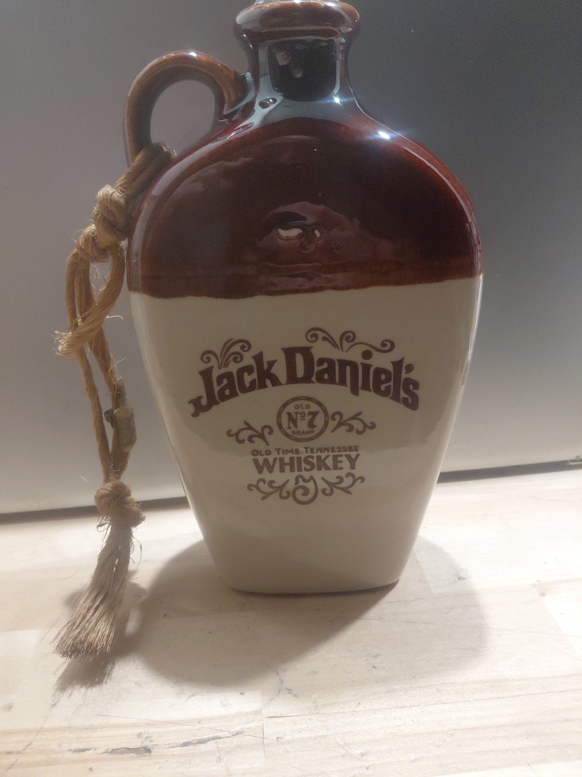 Vintage Jack Daniels Whiskey Old No 7 Brown/Tan 9\