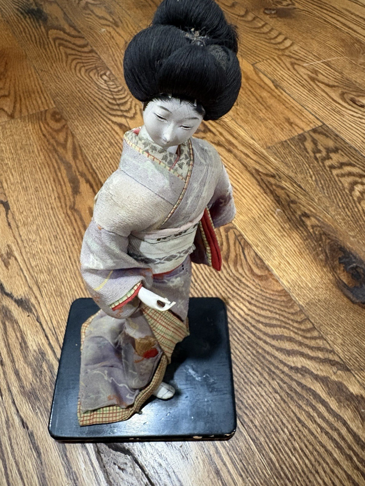 Vintage Japanese Doll Kimono Geisha Maiko Shamisen Display Figurine