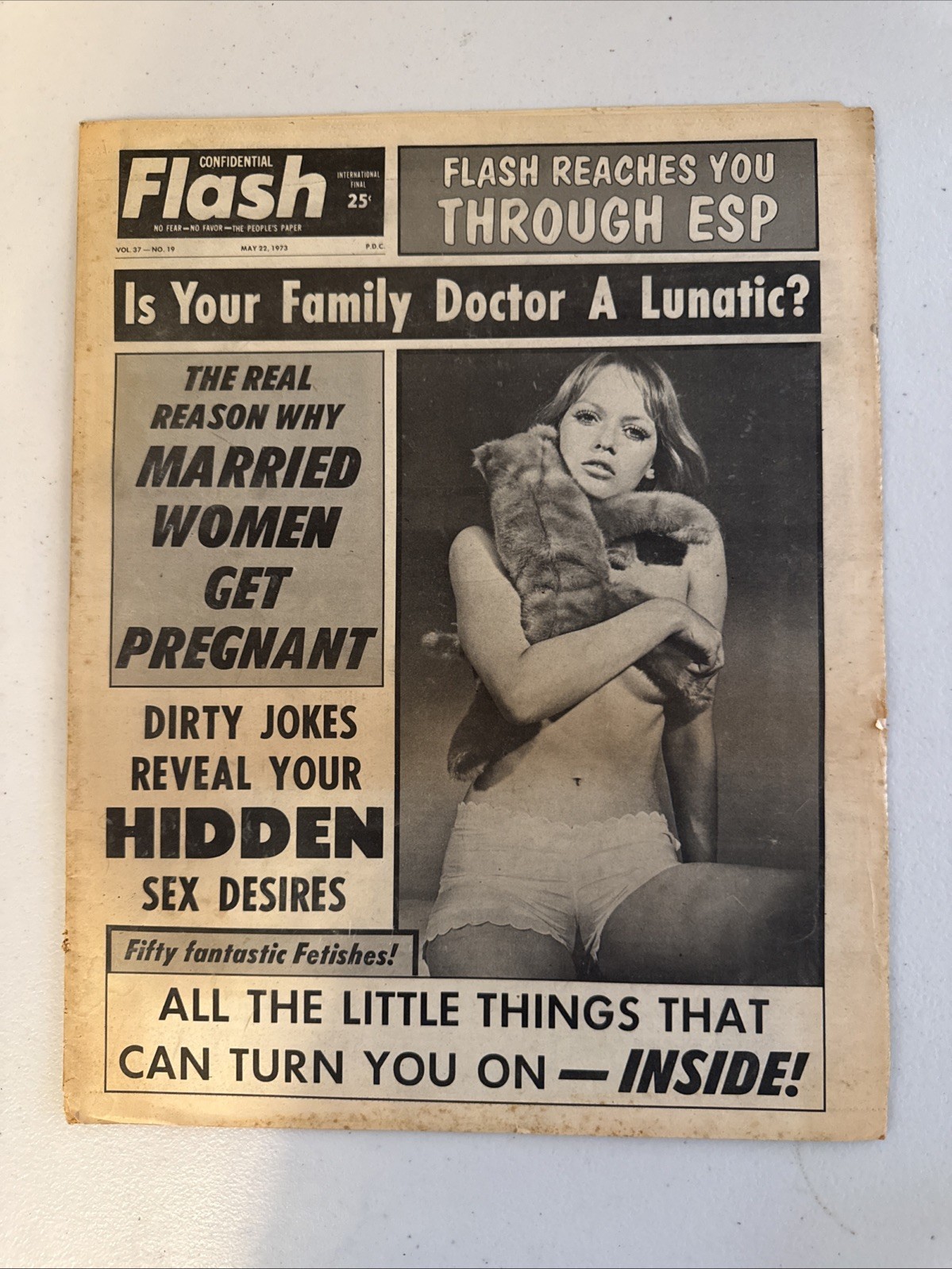 1973 May 22 Confidential Flash Newspaper, Dirty Jokes Reveal Sex Desires (VRN10B