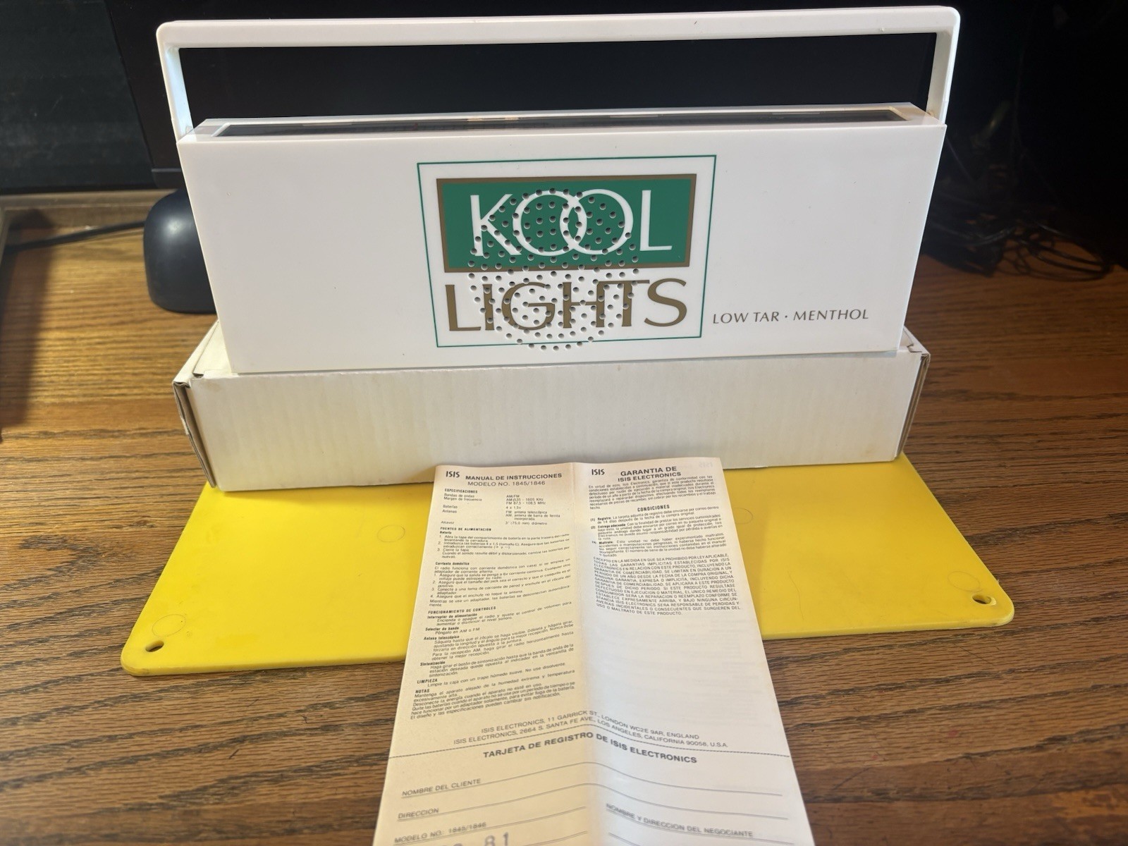 KOOL Cigarettes Lights Ultra Vintage AM/FM Radio in Box NOS RARE HF DATED 9/1981