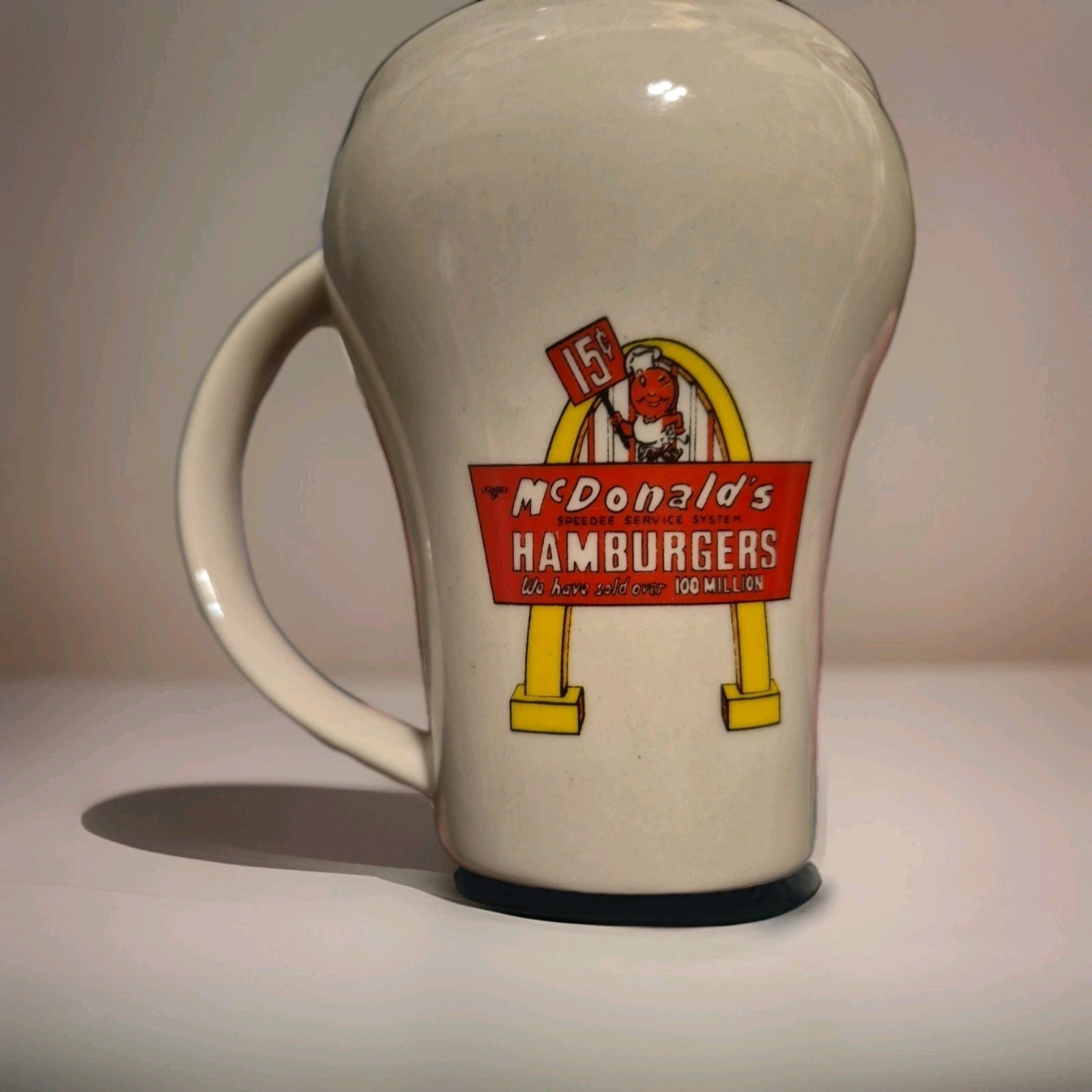 McDonalds Speedee Service System Ceramic Coffee Mug 15c Hamburgers 2009 Beige McDonalds Speedee Service System Ceramic Coffee Mug 15c Hamburgers 2009 Beige
