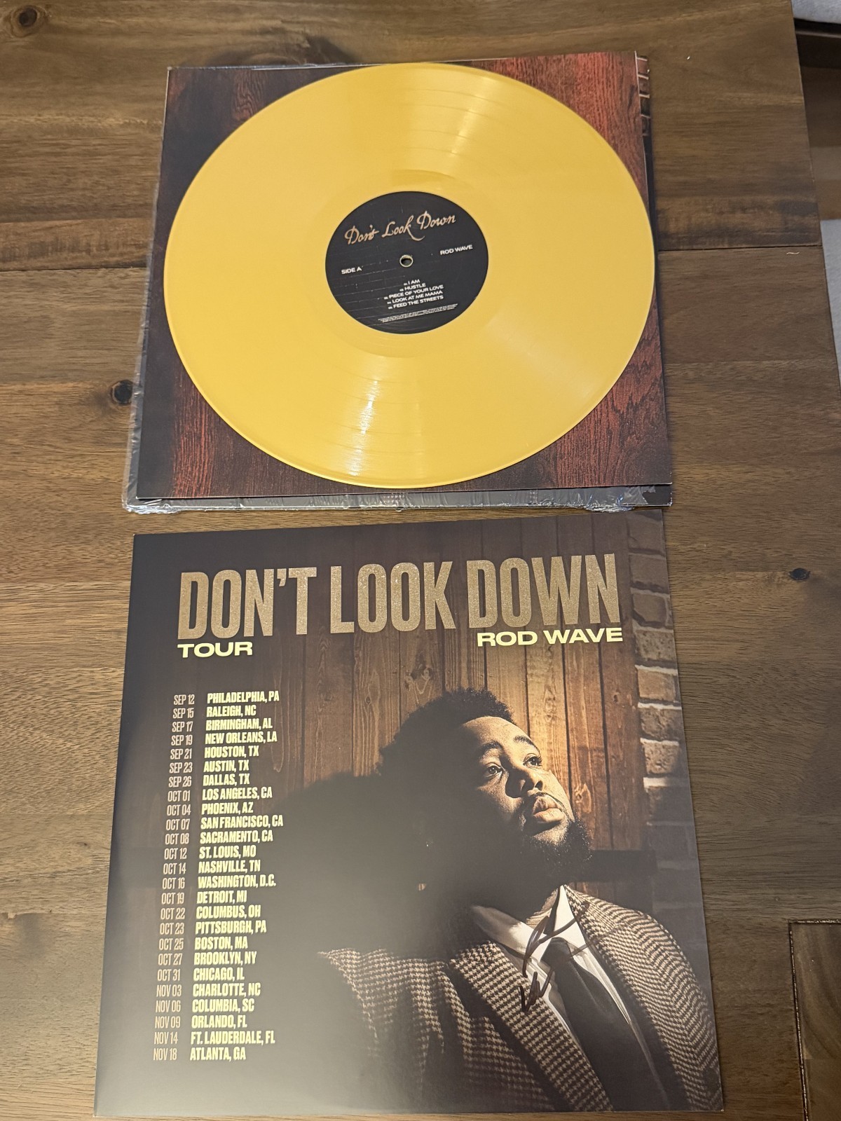 ROD WAVE SIGNED DON'T LOOK DOWN INSERT 2XLP TOUR GOLD VINYL AUTOGRAPH AUTO ROD WAVE SIGNED DON'T LOOK DOWN INSERT 2XLP TOUR GOLD VINYL AUTOGRAPH AUTO