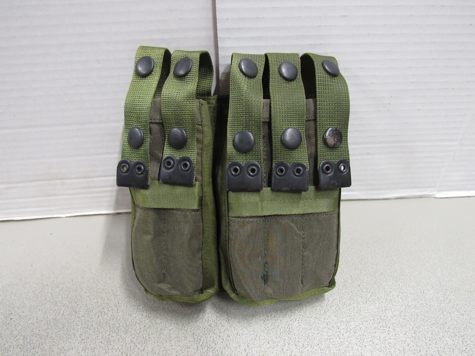 Israeli IMI 9MM Magazine Belt Pouch 5 Pocket Nylon Military OD NOS Israeli IMI 9MM Magazine Belt Pouch 5 Pocket Nylon Military OD NOS
