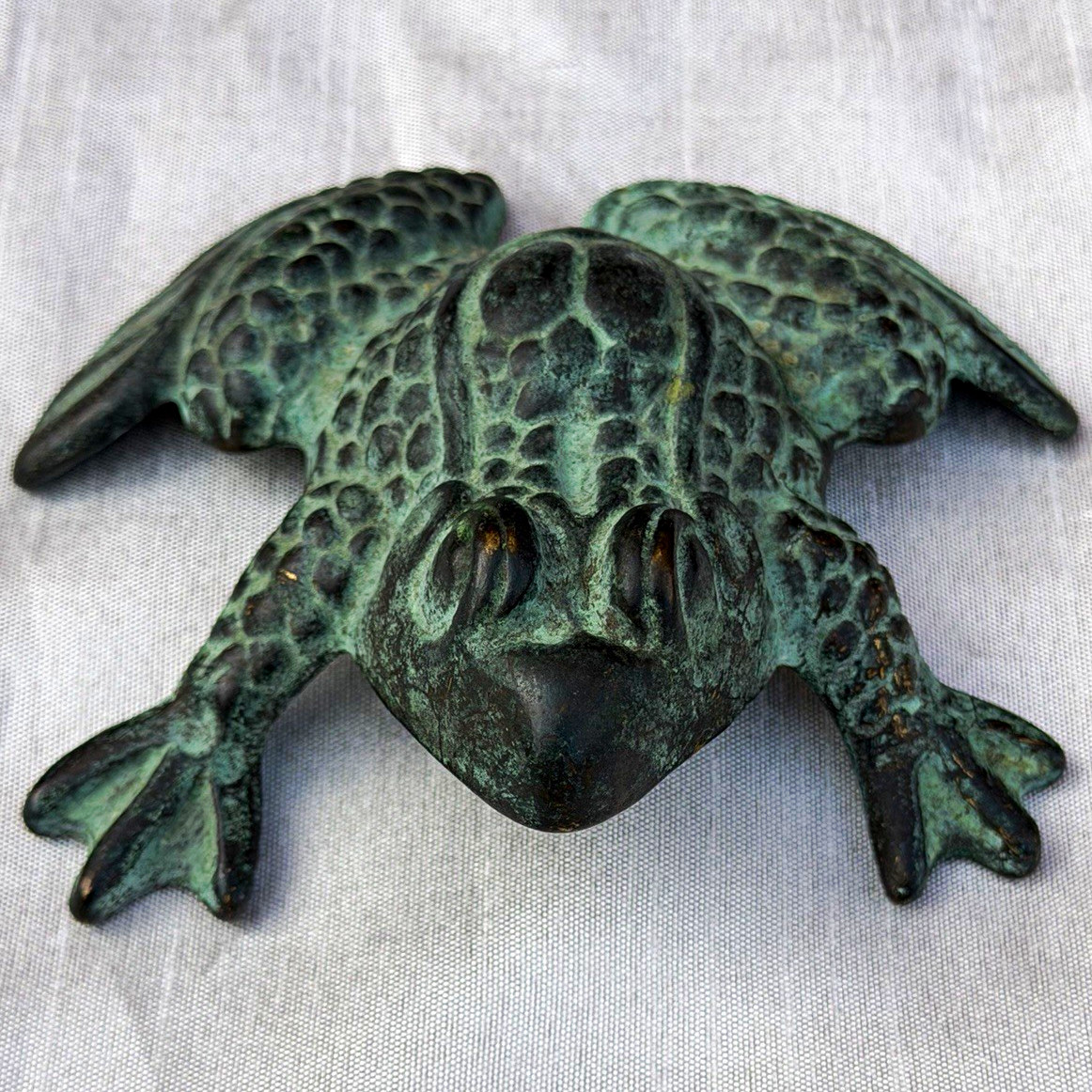 Vintage Tiffany Style Bronze Frog Paperweight Figurine Verdigris Patina Finish Vintage Tiffany Style Bronze Frog Paperweight Figurine Verdigris Patina Finish