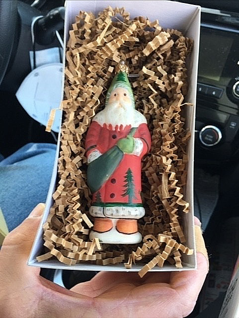 Vintage Vaillancourt Folk Art Father Christmas Red Coat Pine Trees With Box