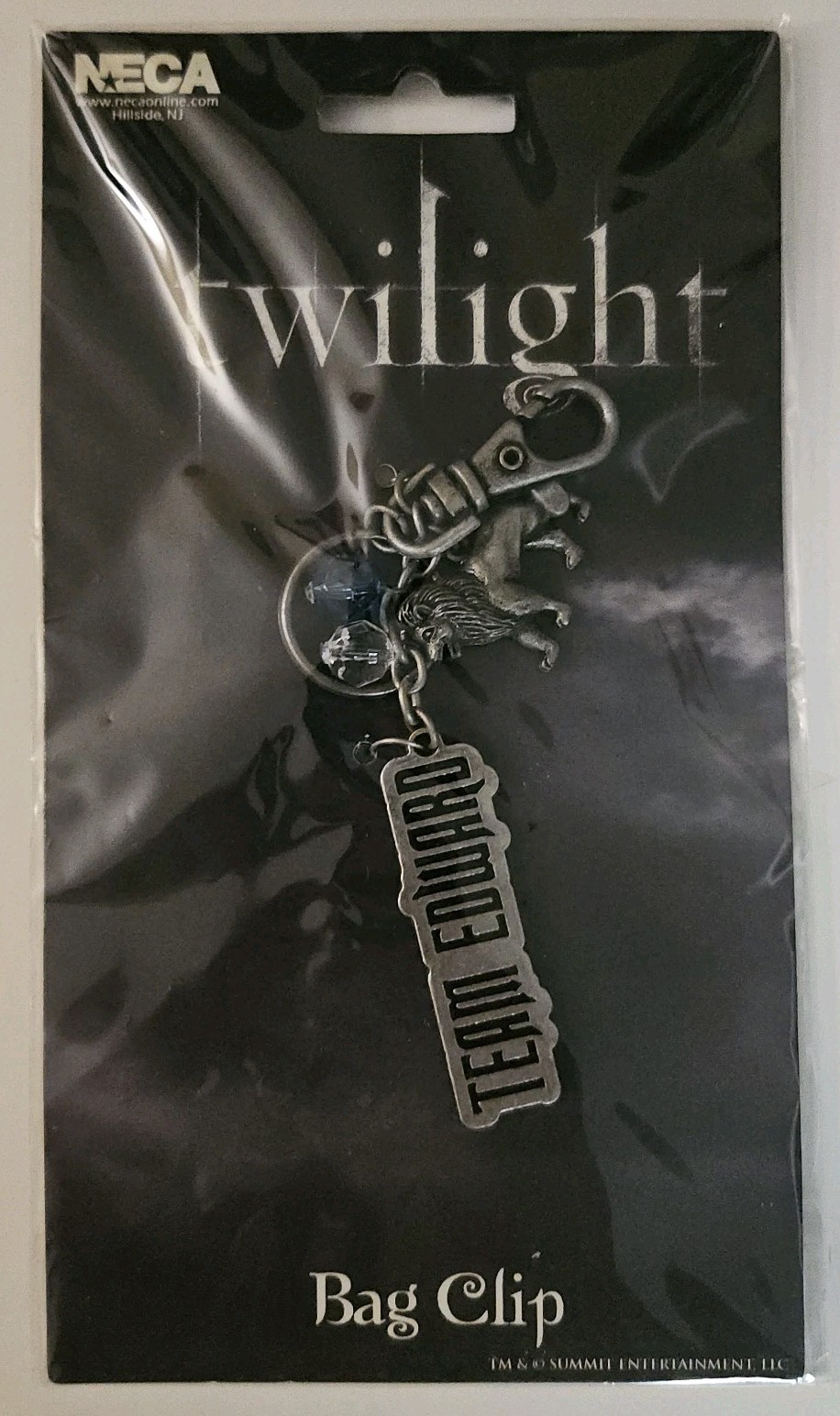 NECA Twilight “TEAM EDWARD” Keyring / Bag Clip – Official Movie Merchandise NECA Twilight “TEAM EDWARD” Keyring / Bag Clip – Official Movie Merchandise