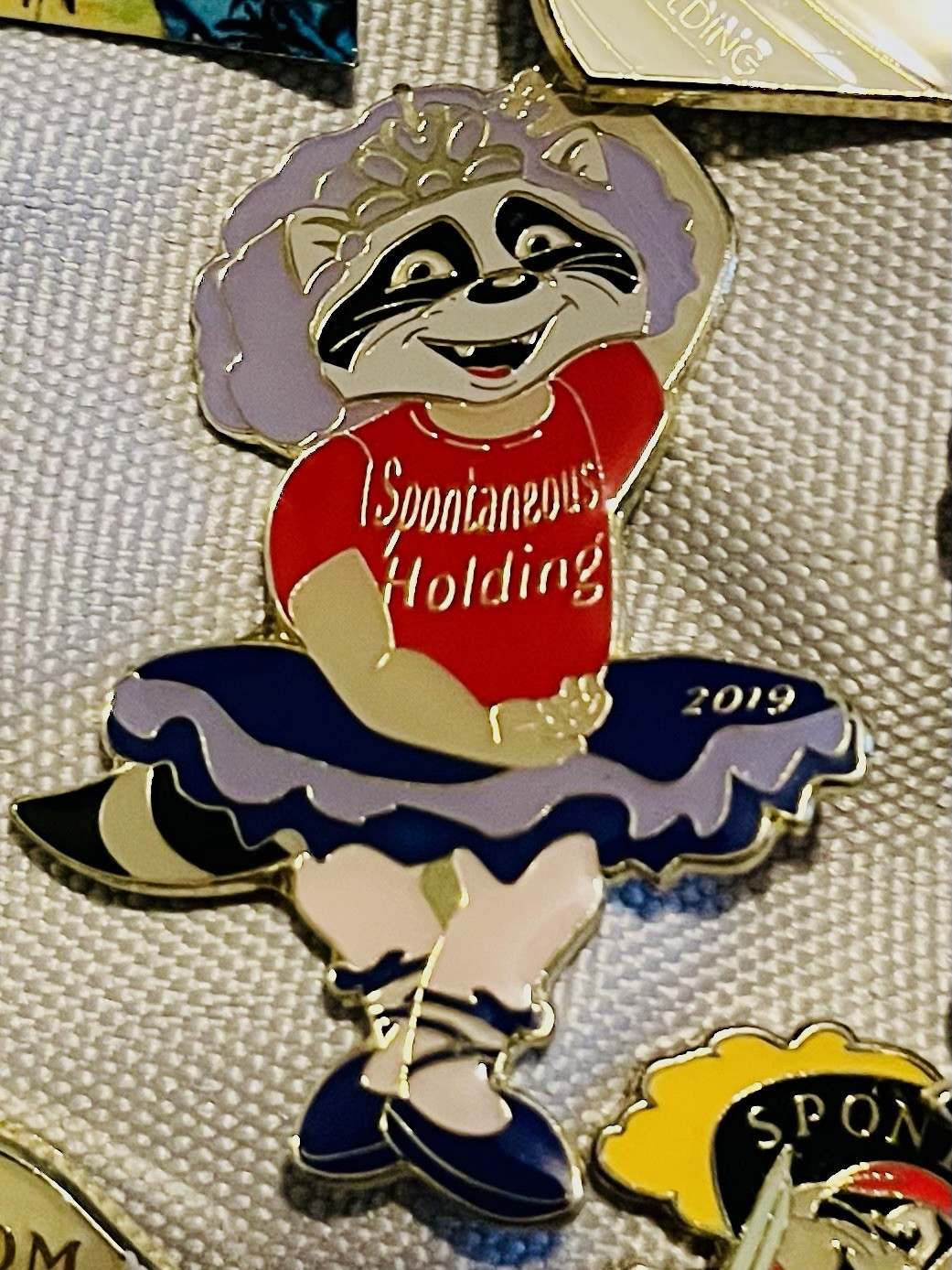 1x Odyssey of the Mind OOTM Spontaneous Inside Holding Pin 2019 RARE