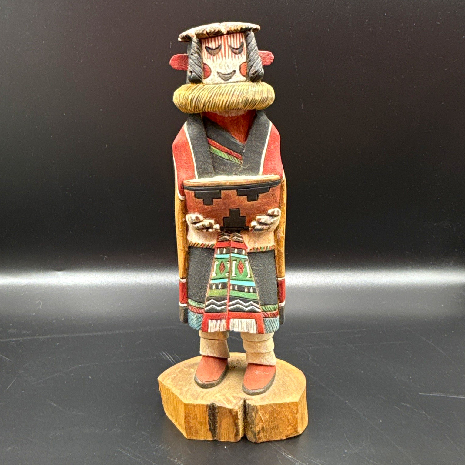 Vintage 1992 Delwyn Harvey Hopi Hahay-i-wu-uti (Grandmother) Kachina Doll Vintage 1992 Delwyn Harvey Hopi Hahay-i-wu-uti (Grandmother) Kachina Doll