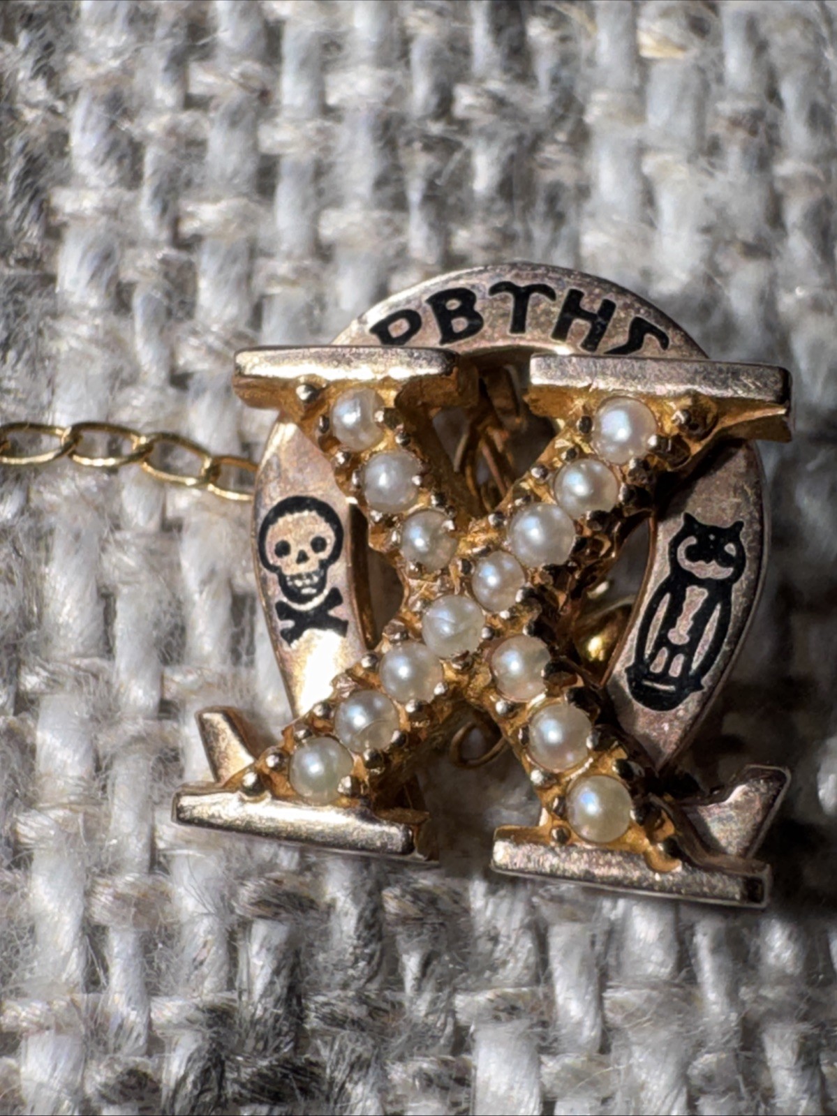 Official Vintage 10K Yel Gold Chi Omega 1984 Sorority Member Badge Pin w/chain