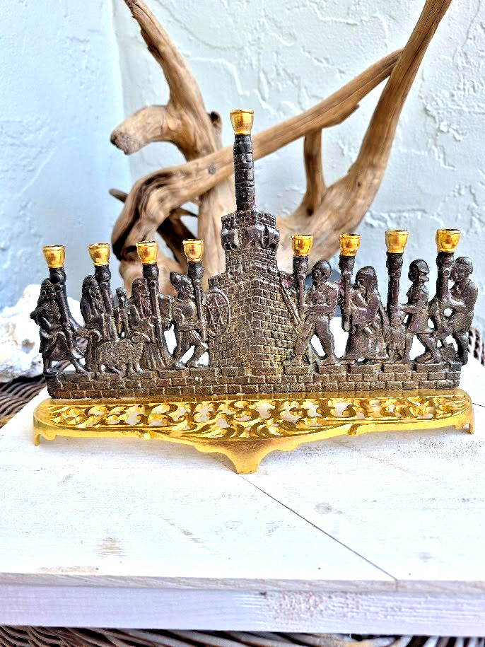 Vintage Judaica Biblical Zionist Rare Hanukkah Menorah Lamp Maccabees Israel/EUC Vintage Judaica Biblical Zionist Rare Hanukkah Menorah Lamp Maccabees Israel/EUC