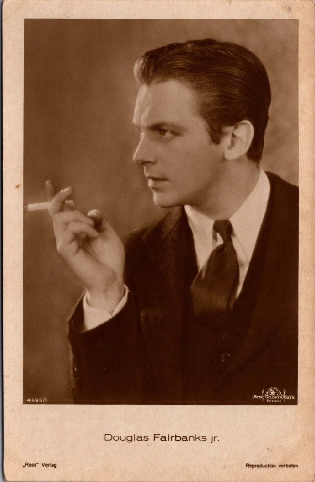 Douglas Fairbanks Jr. RPPC Postcard - Ross Verlag Metro-Goldwyn-Mayer Douglas Fairbanks Jr. RPPC Postcard - Ross Verlag Metro-Goldwyn-Mayer