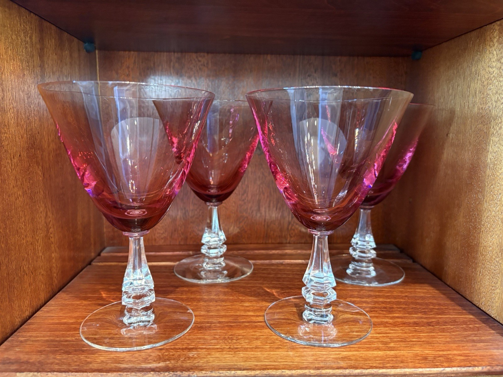 VTG Set Of 4 Pink Ruby Crystal Stem Water Goblets Wine Glasses VTG Set Of 4 Pink Ruby Crystal Stem Water Goblets Wine Glasses