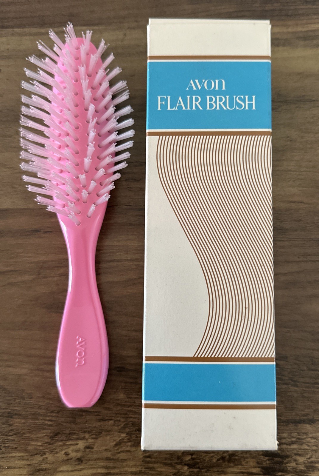 Vintage Avon Flair Hair Brush Pink 8\