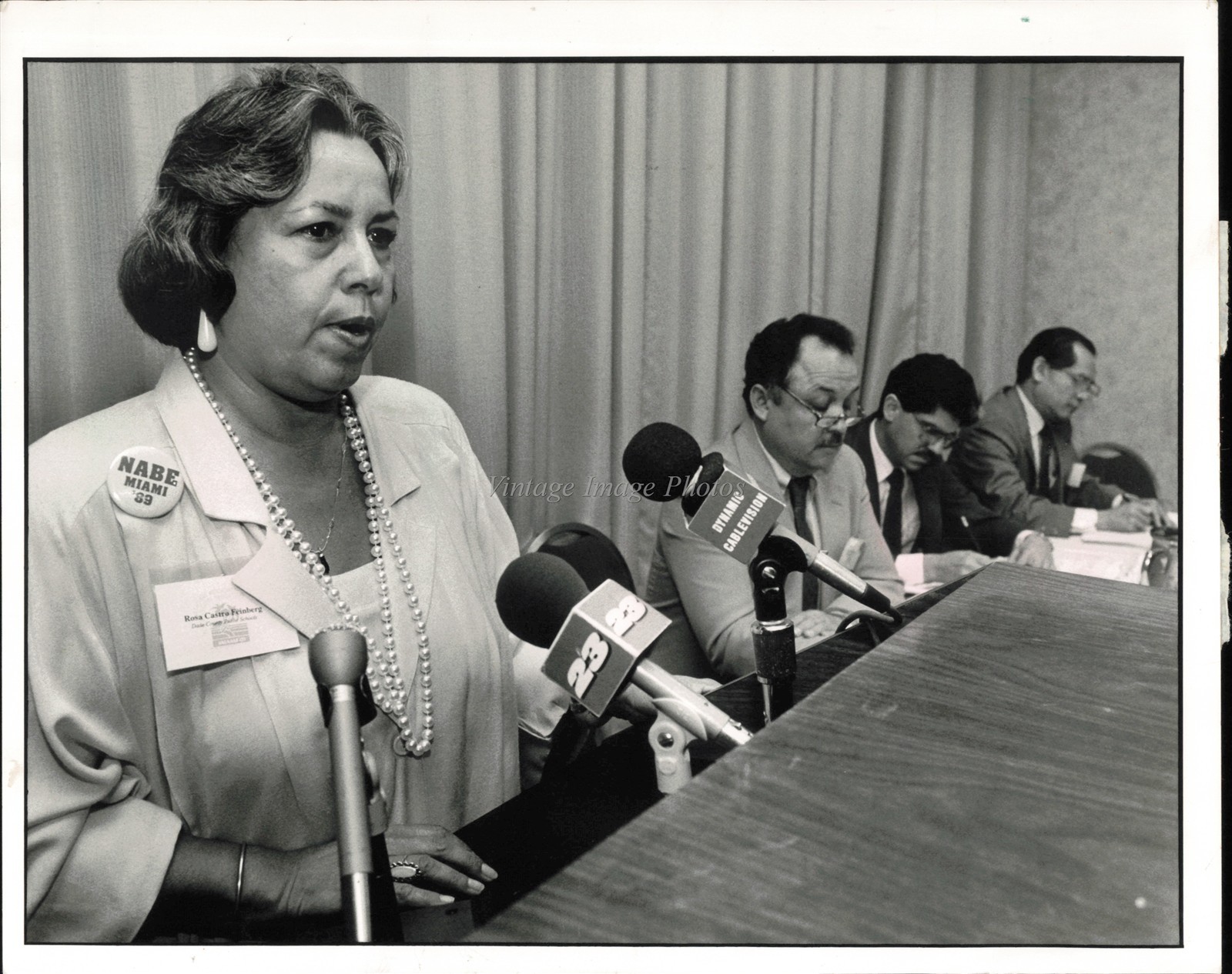 1986 Miami Rosa Castro Feinberg Press Conference Photo 8X10