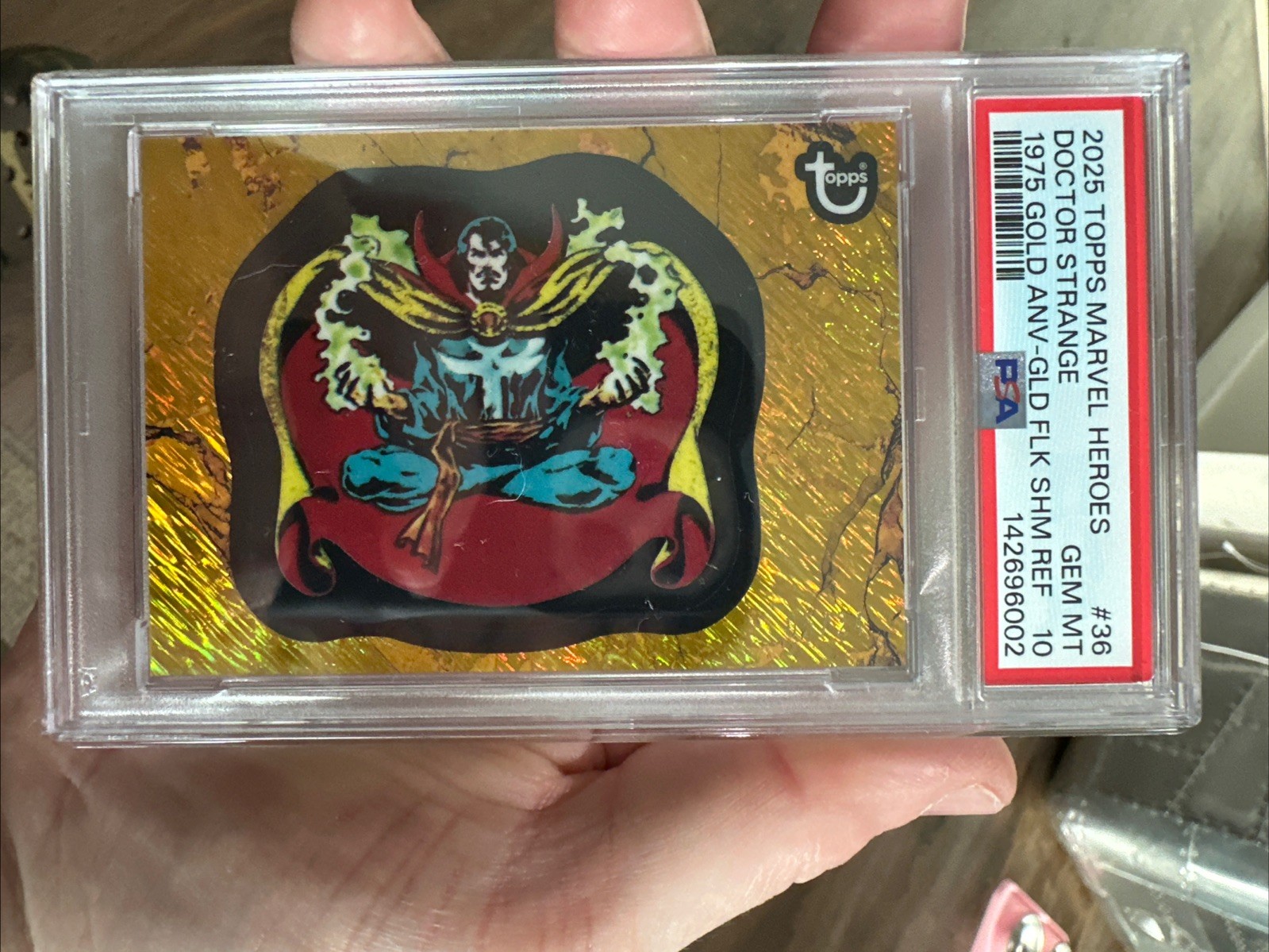 2025 Topps Marvel Comic Book Heroes #36 Dr. Strange 5/24 Gold Shimmer