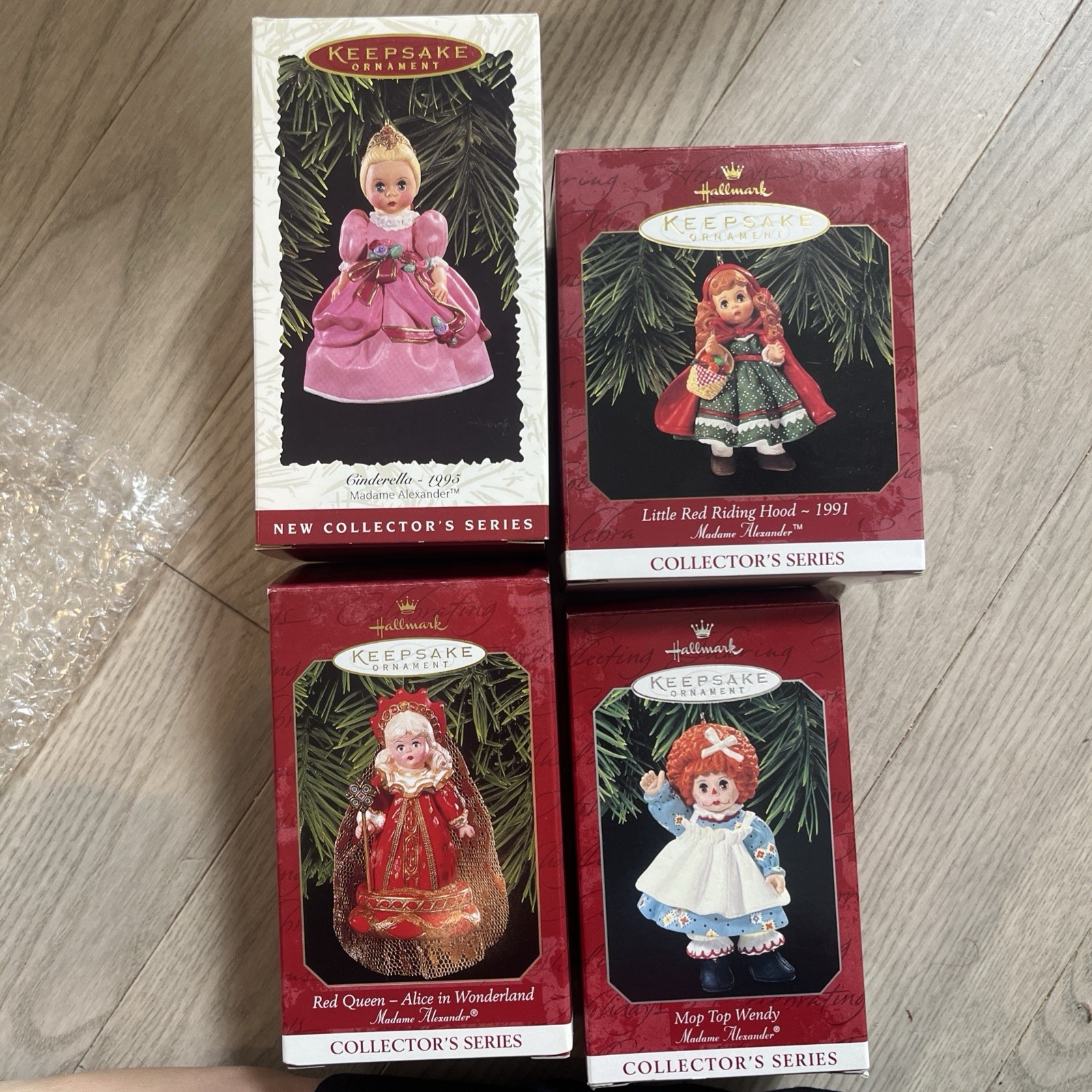 4 Hallmark Keepsake Madame Alexander Dolls Red Queen, Cinde, Riding hood,Mop Top