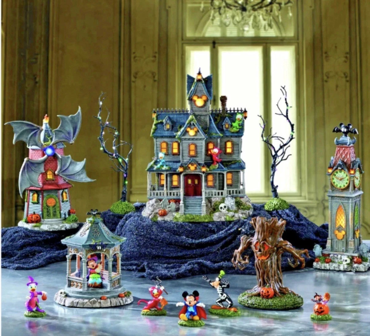 Disney Halloween Village Mickey & Friends 12-piece Set Lights & Music Collectors Disney Halloween Village Mickey & Friends 12-piece Set Lights & Music Collectors