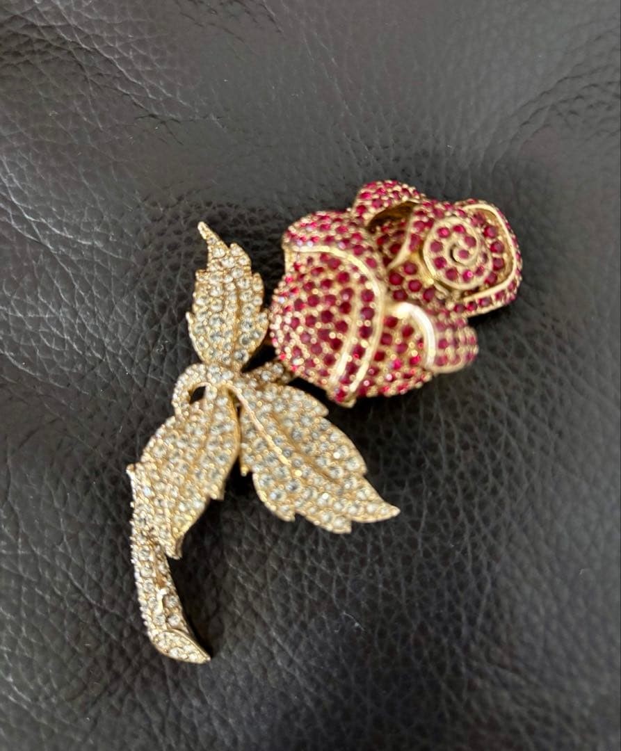 CINER Vintage Brooch Enamel Glass Beads Gold/Silver Plated Used