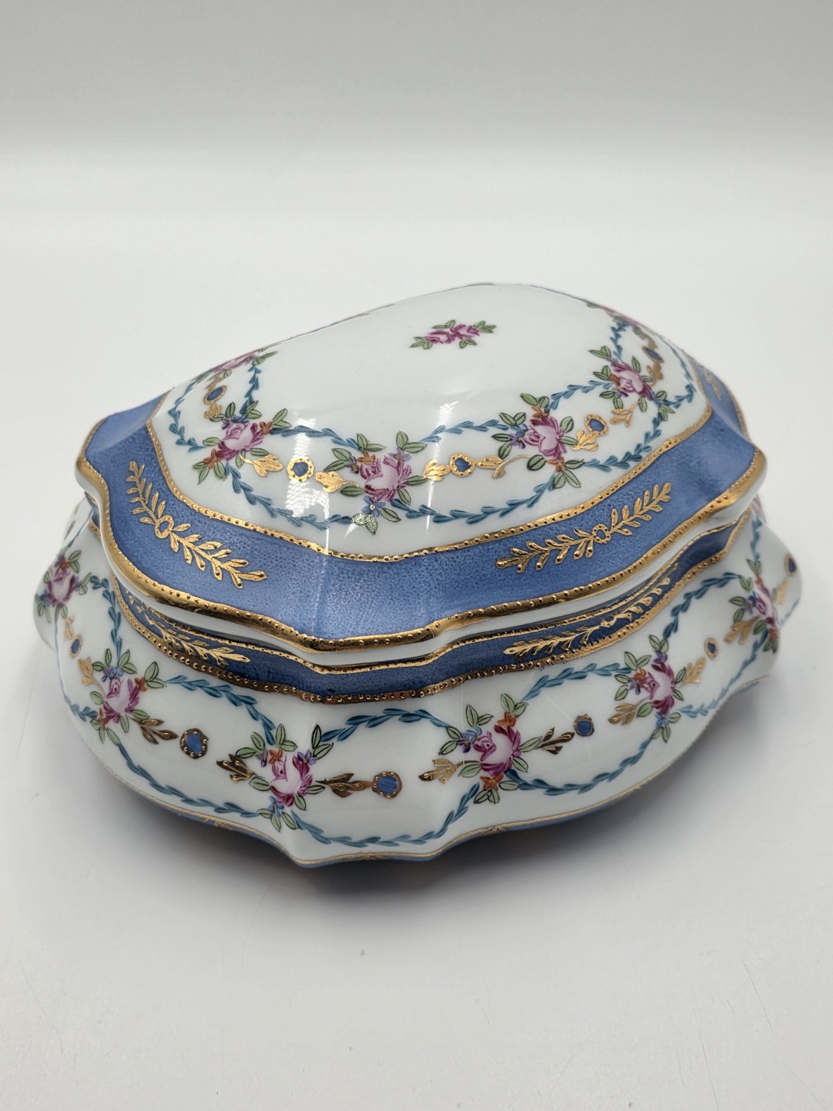 Vtg Limoges China Hand Painted Porcelain Large Dresser Powder Box Cobalt Gold Vtg Limoges China Hand Painted Porcelain Large Dresser Powder Box Cobalt Gold