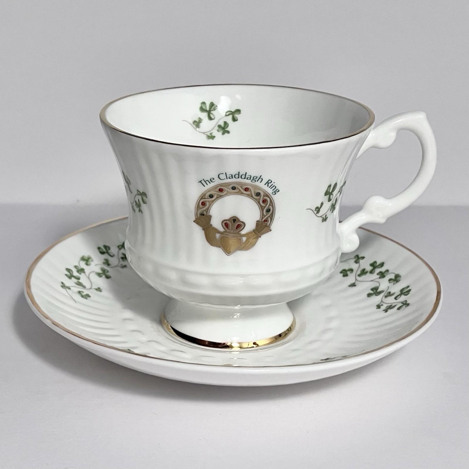 ROYAL TARA Irish Bone China CLADDAGH RING Cup & Saucer / DISCONTINUED, Very Rare ROYAL TARA Irish Bone China CLADDAGH RING Cup & Saucer / DISCONTINUED, Very Rare