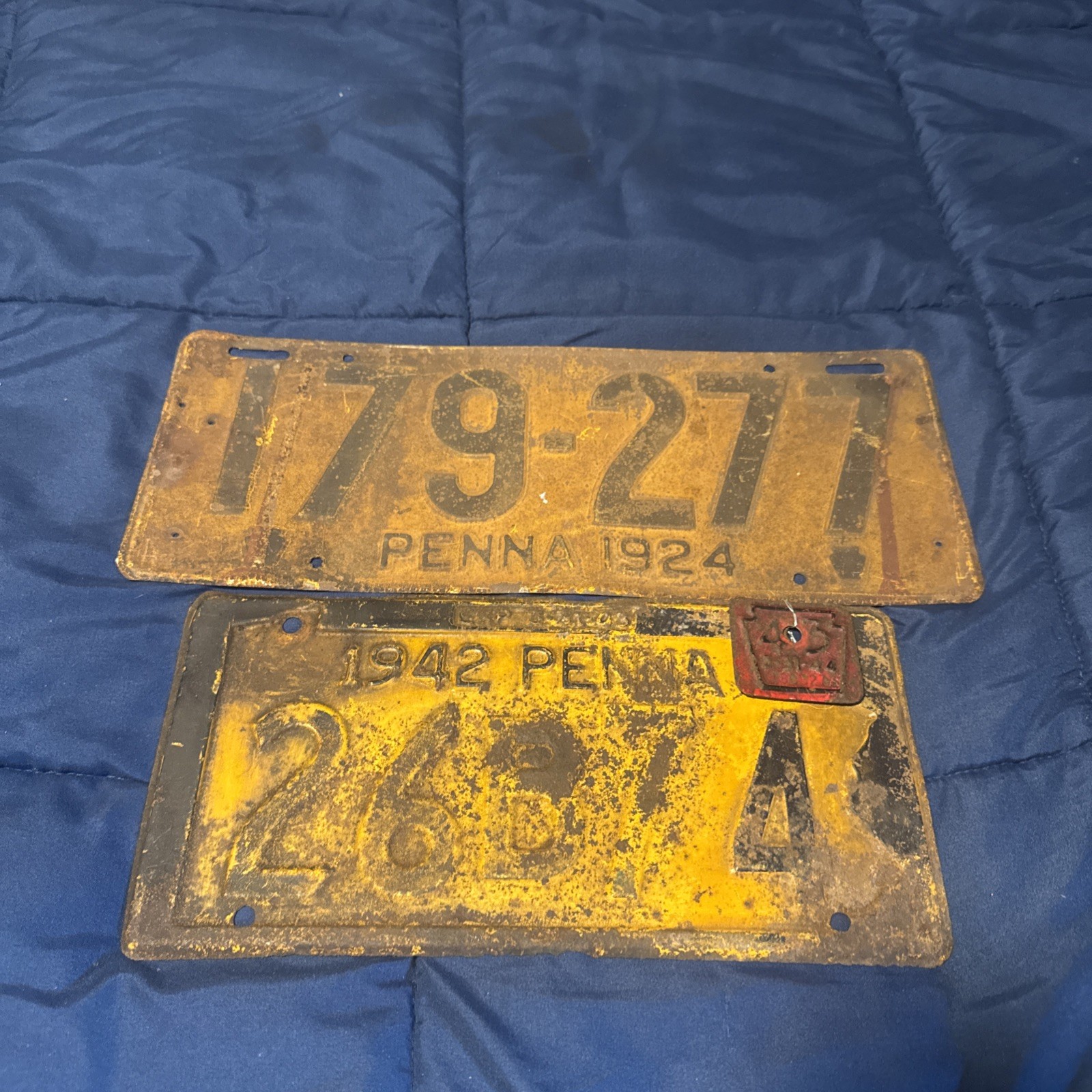 Vintage Pennsylvania License Plates Lot of 2 -1924&1942/43 Pa Penna Expired Plts