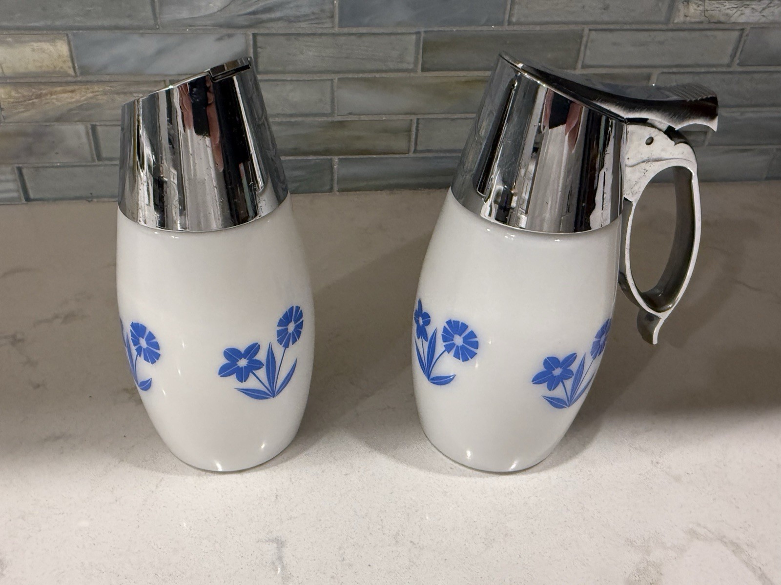 Syrup And Sugar Dispenser with Lids Cornflower Blue by Corning Corelle