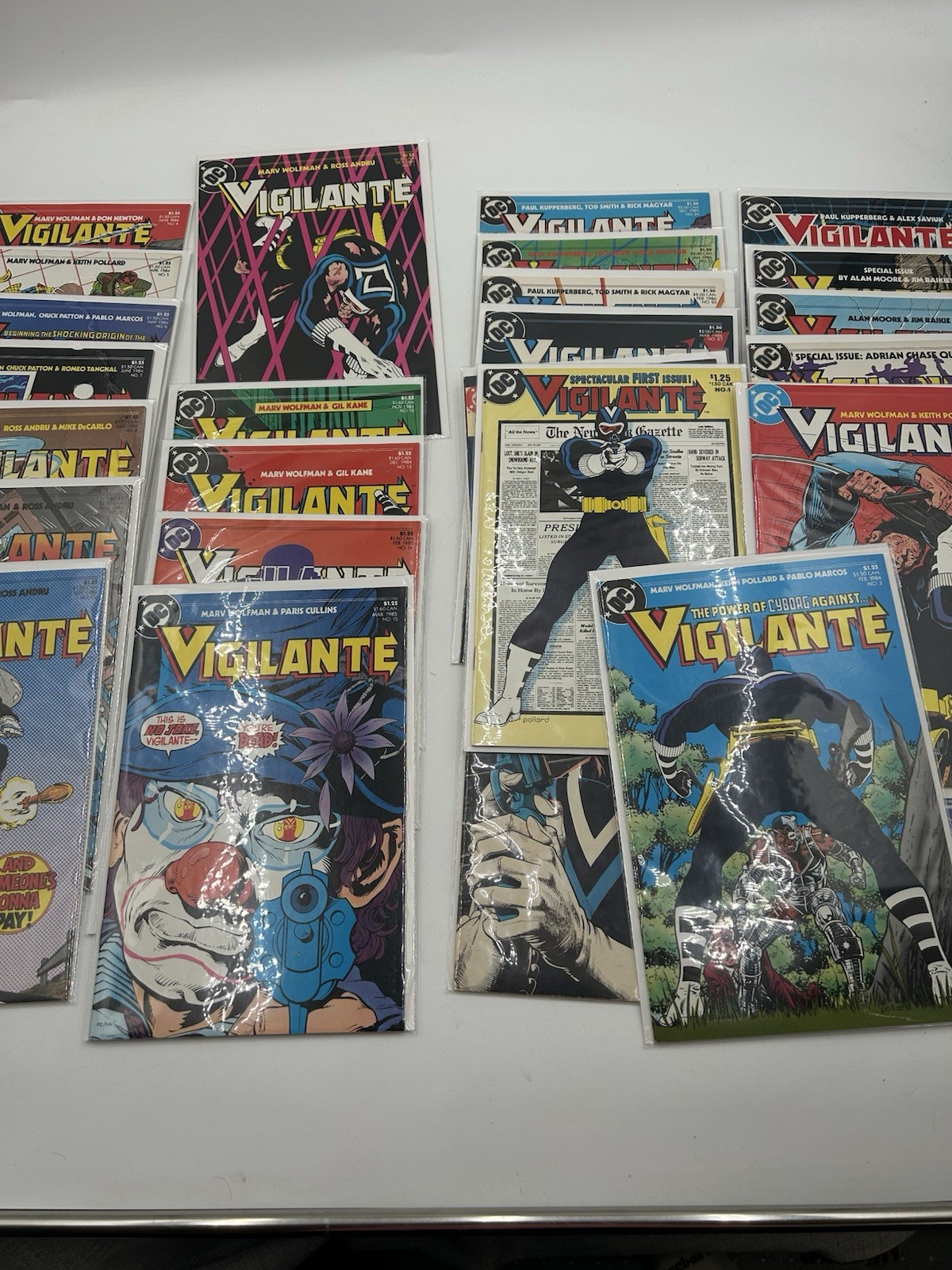 VIGILANTE #1-24 COMPLETE Run + ANNUAL 1-2 DC COMICS High grade Comic Book VIGILANTE #1-24 COMPLETE Run + ANNUAL 1-2 DC COMICS High grade Comic Book