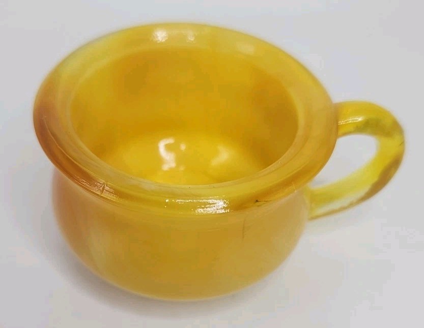 VTG Boyd ART Slag Glass Small Cup Mini Chamber Pot/Toothpick Holder Yellow Swirl