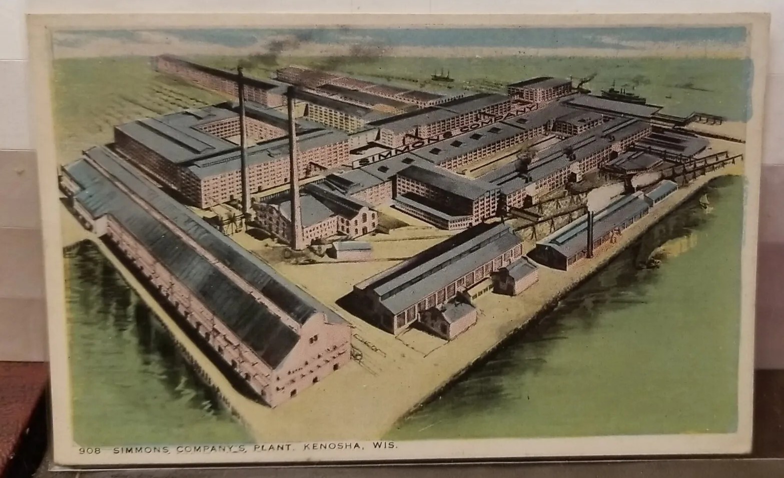 SIMMON\'S COMPANY PLANT KENOSHA WI DIVIDED  BACK POSTCARD UNUSED