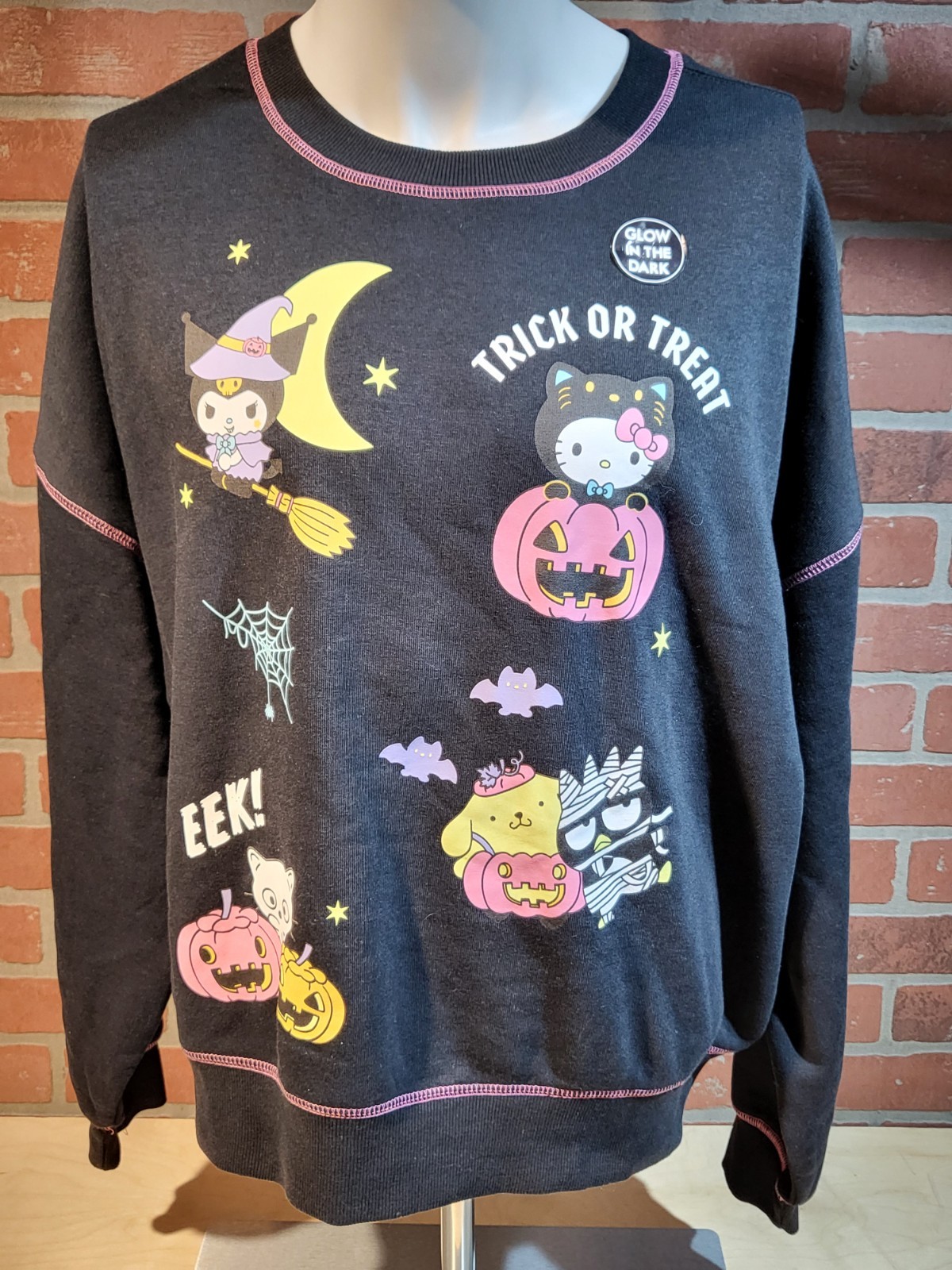 Sanrio Hello Kitty Friends Halloween Sweatshirt XL Glow in Dark Kuromi Pumpkin