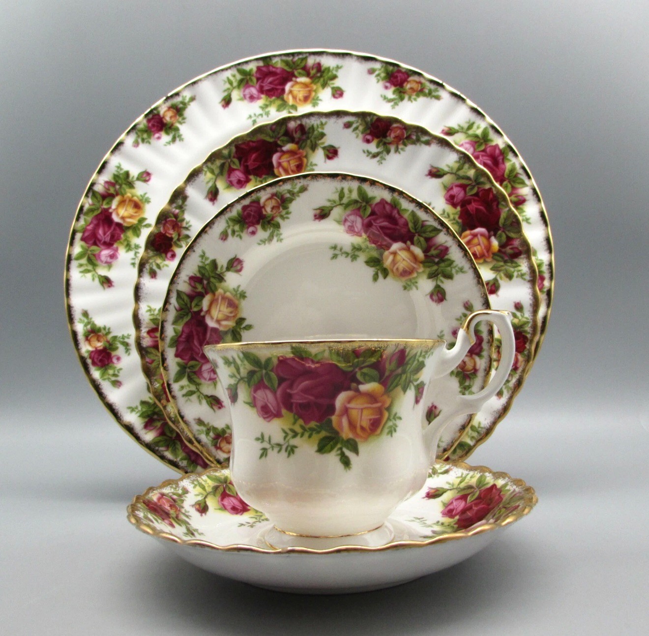 Vintage 1996 Royal Albert Old Country Roses 5 Piece Plate Setting NIB