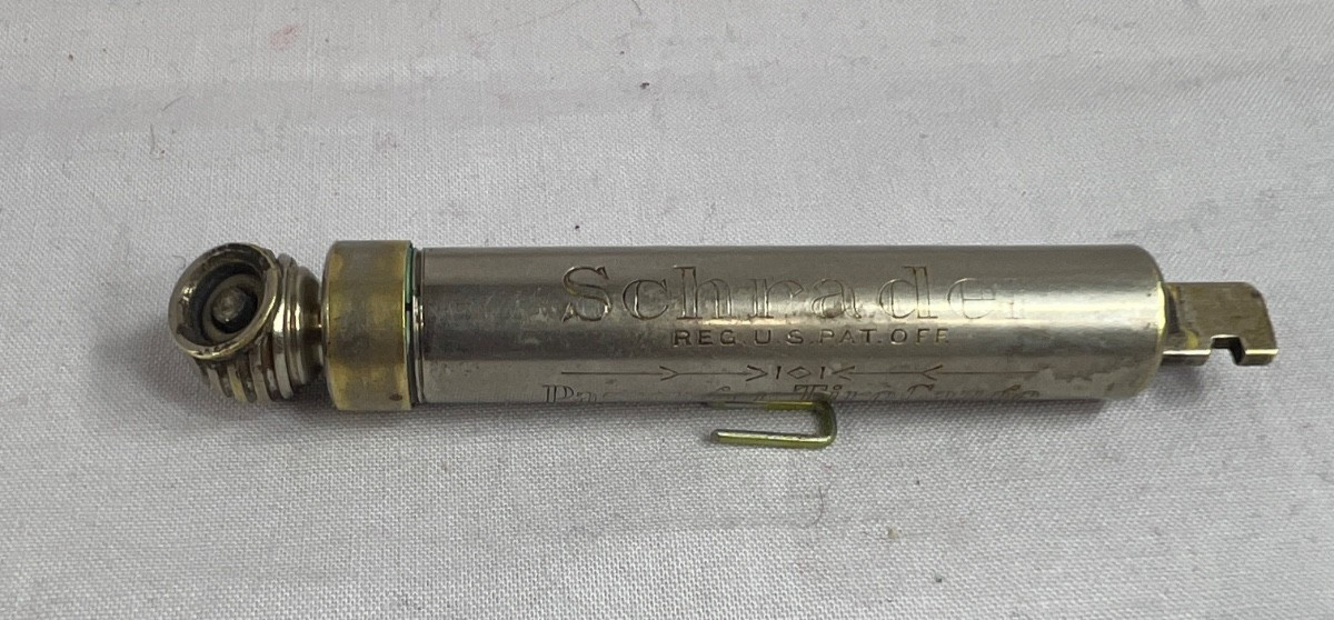 Vintage Schrader Passenger Tire Pressure Gauge 10-50 PSI 1933 Vintage Schrader Passenger Tire Pressure Gauge 10-50 PSI 1933