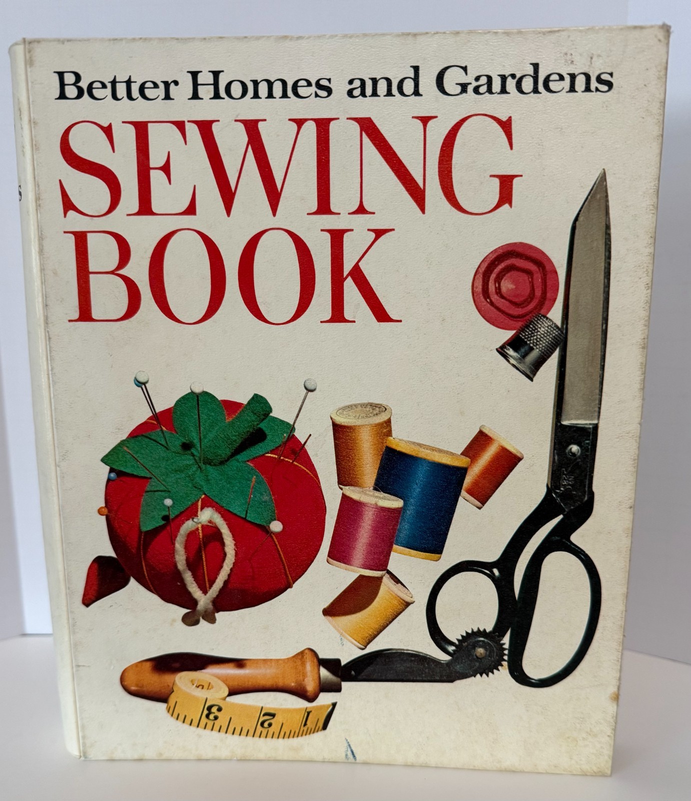 Better Homes and Gardens Sewing Book - 5 Ring Binder- 2nd Edition Vintage Better Homes and Gardens Sewing Book - 5 Ring Binder- 2nd Edition Vintage