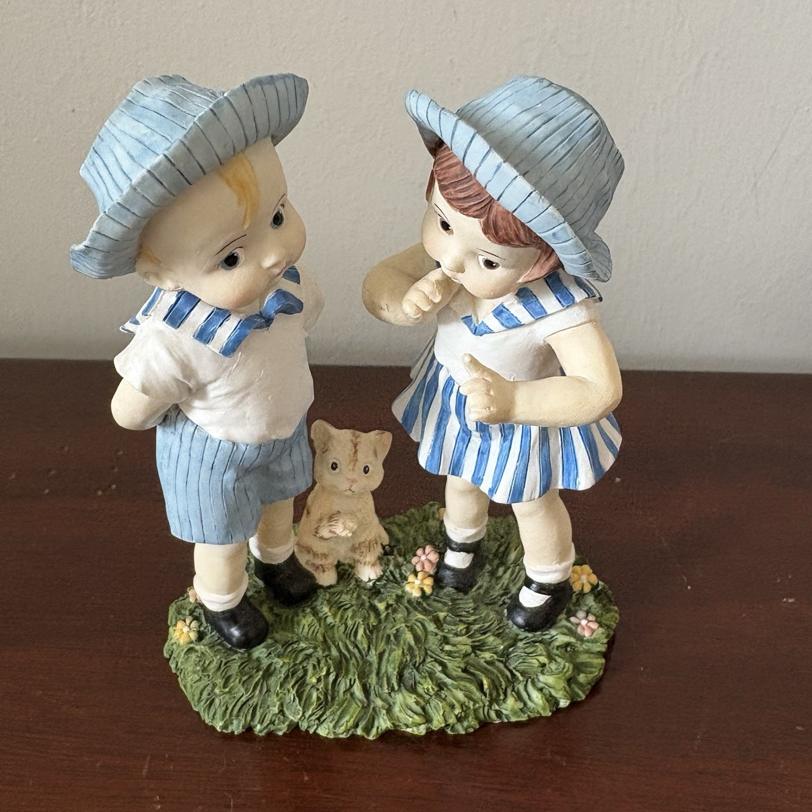Effanbee Doll Co Figurine Heart To Heart Guess Which Premiere Edition Boy & Girl Effanbee Doll Co Figurine Heart To Heart Guess Which Premiere Edition Boy & Girl
