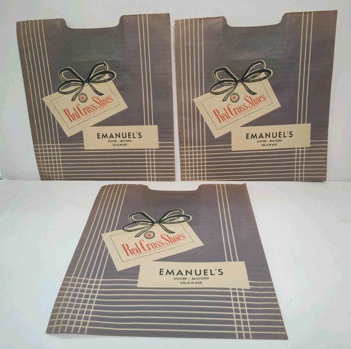 Three Vintage Emanuel\'s of Dover & Milford, Delaware Red Cross Shoes Paper Bags