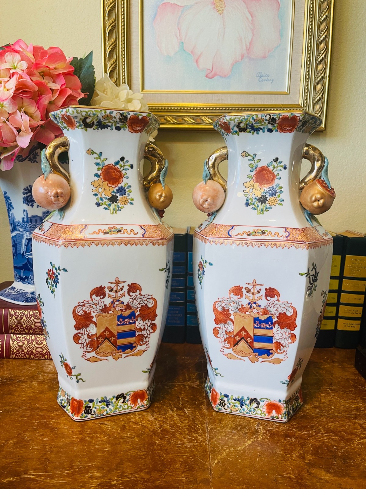 Vintage Pair Asian Rust Blue Gold Floral Chinoiserie Porcelain Vases Vintage Pair Asian Rust Blue Gold Floral Chinoiserie Porcelain Vases