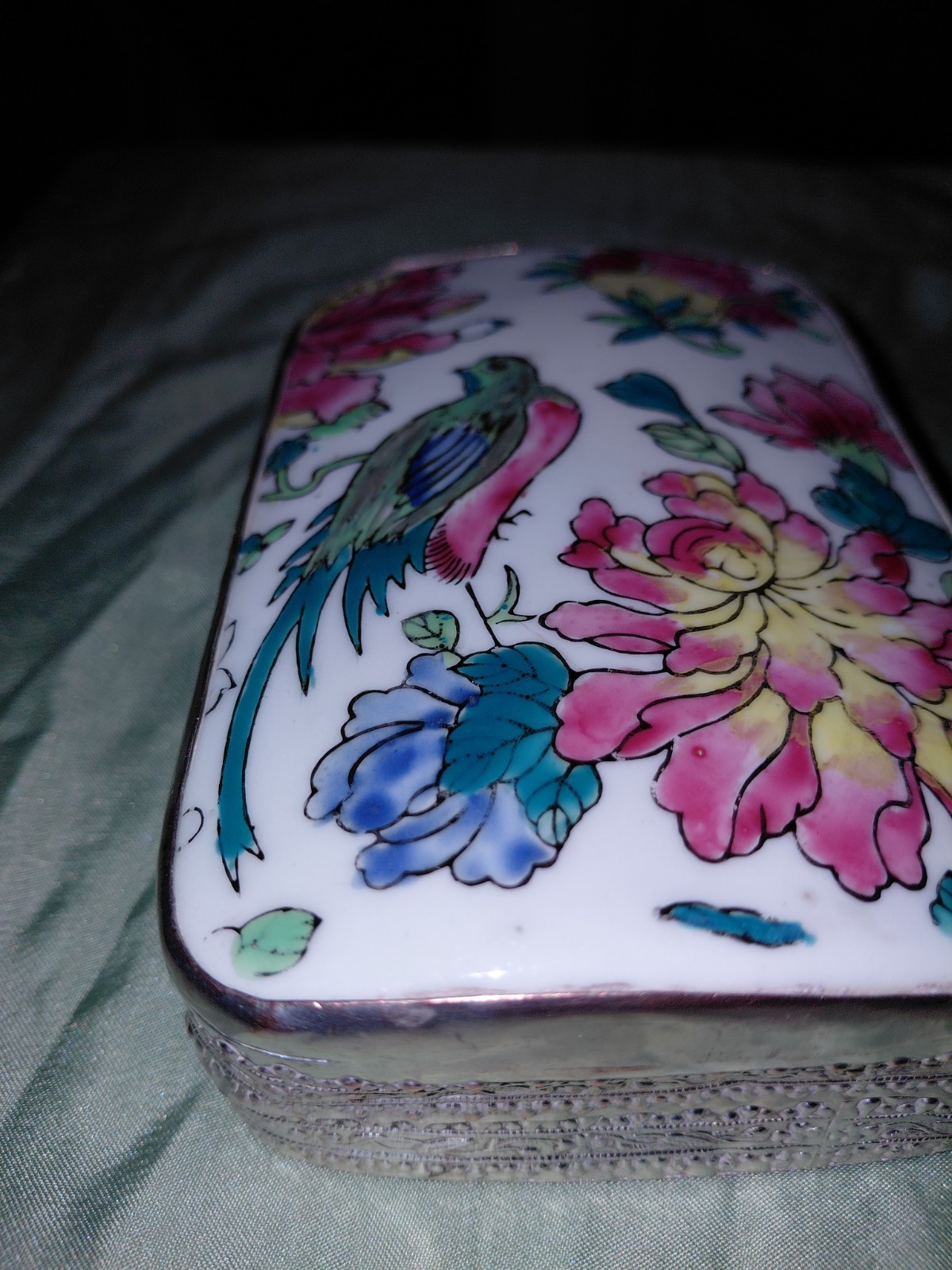 Rare Gorgeous Handmade Chinese Porcelain & Silver Shard Box Historical Piece